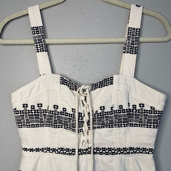 Hailee C Dress Size Small Aztec Print Lace Up Fit & Flare White Black Sleeveless - Picture 4 of 8